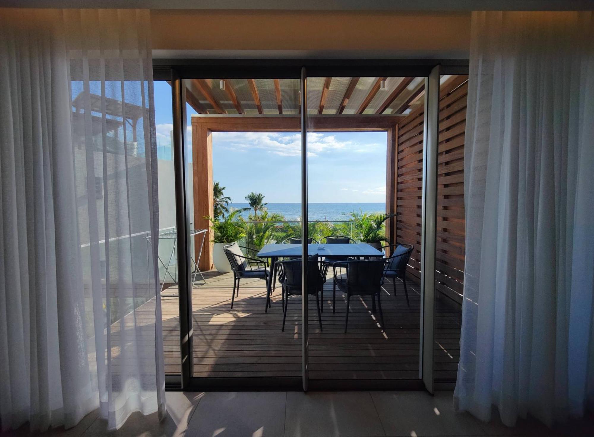 Ocean Point Beach Front Apartment Поант о Пиман Екстериор снимка